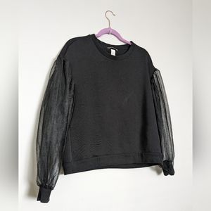 sweatshirt with tulle sleeves
